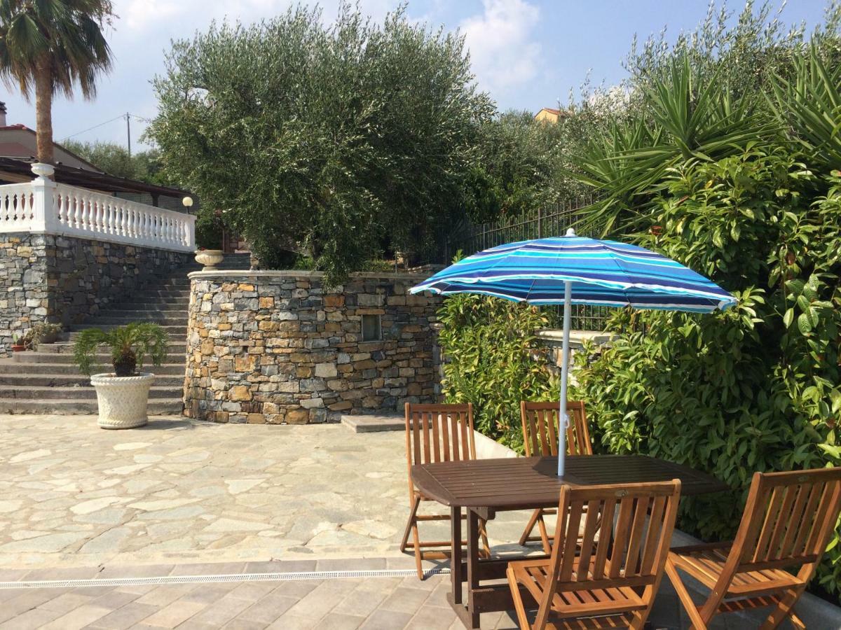 Villa Con Piscina A Imperia, Italy Exterior foto